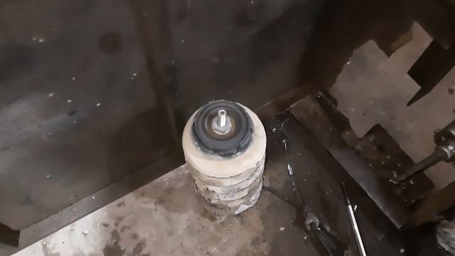 как менят опорный подшипник на лада ларгус