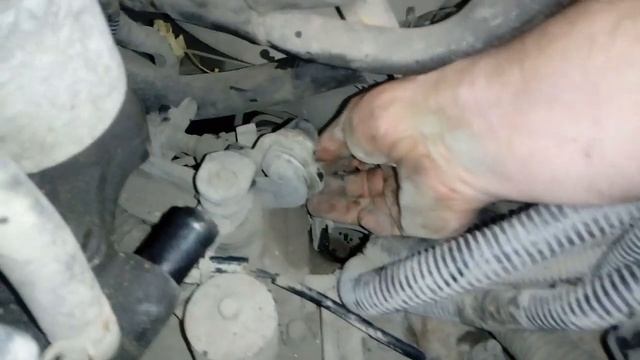 Снимаем КПП с Шевроле АВЕО . ( CHEVROLET AVEO T250 T255 )