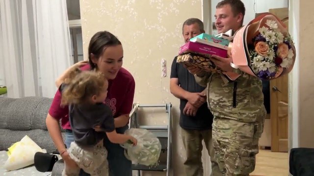ДИМА ДОМА. ПРИВЁЗ ВСЕМ ПОДАРКИ. 11.05.24.
