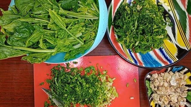 Пирог из шпинатом – рецепт на все случаи жизни. Простой рецепт пирога из шпинатом!