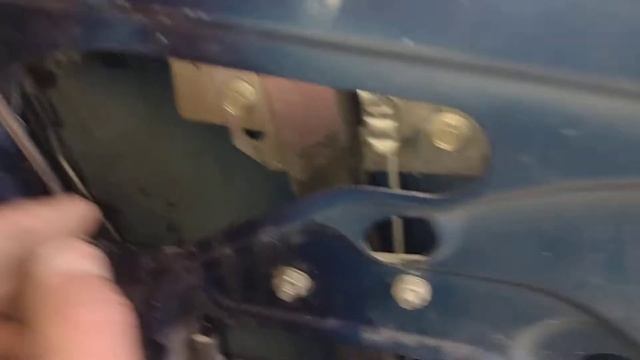 Как открыть дверь Калины,когда заклинил замок