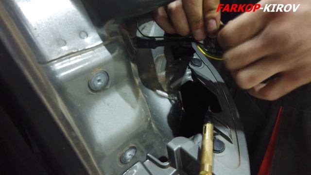 Установка фаркопа на Hyundai Tucson 2020 года выпуска