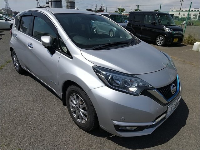 ОБЗОР NISSAN NOTE  E POWER  MEDALIST 2017 года
