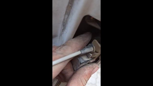 Как разобрать и снять дверку на Спринтере