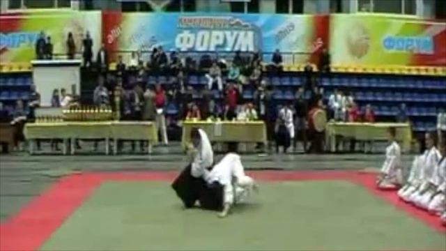 Показательные выступление по айкидо айкикай