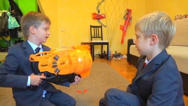 НЕРФ ДЖАДЖ. БРОС ШОУ. NEW NERF BROS SHOW 8+