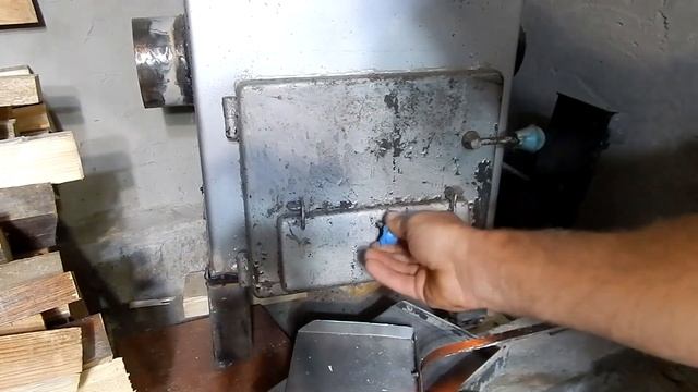 Крутая печь буржуйка своими руками в гараж с высоким КПД из печи с водяным контуром