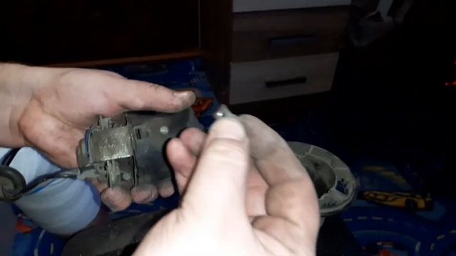 Сниаем и разбираем электро мотор отопителя | Газель 3302 | 2006 года.
