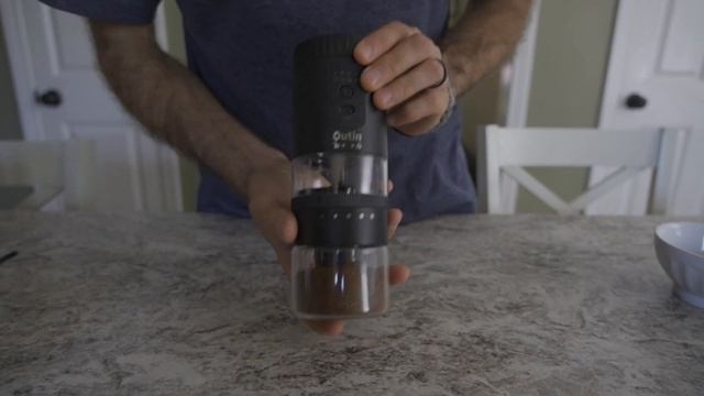 Outin Portable Electric Coffee Grinder: Simple and Effective Design