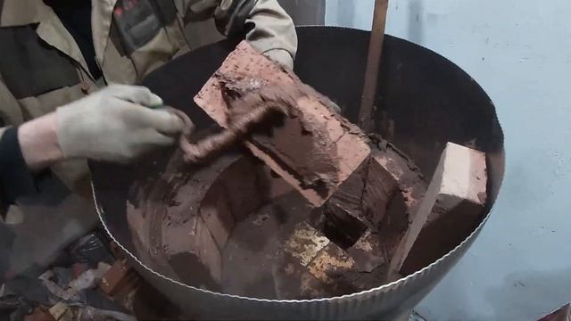 Маленькая печь для дачи из кирпича . Печь круглая своими руками
