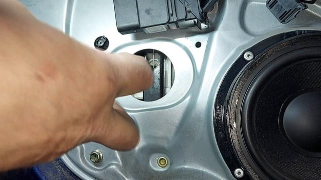 VW passat B5 Разборка задних дверей снятие карт (обшивки) устранение подтекания воды