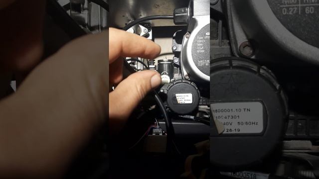 ремонт котла baxi eco home 24 f нет горячей воды, ремонт датчика протока