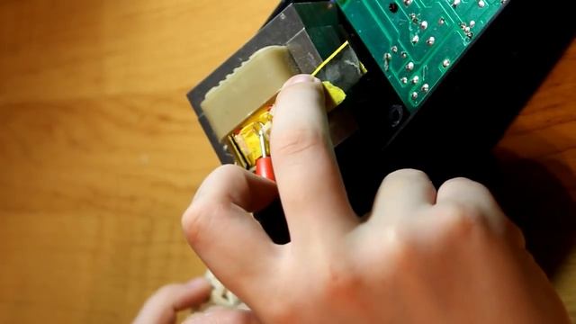 Шуруповерт зарядка. Ремонт зарядного устройства шуруповерта Интерскол 18 В. Своими руками.