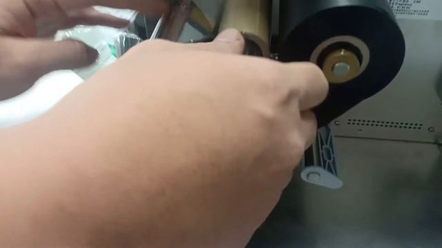 How to change ribbon Zebra ZT230 | How to insert paper on Zebra ZT230 printer | Zebra label printer