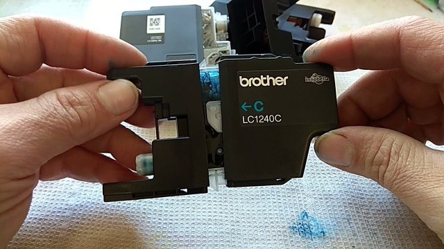 Brother MFC J6510DW 5 прочисток подряд   ПРИЧИНА