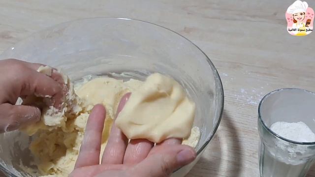 من اليوم ماتزيديش تقولي حلوة الزيت تخرجلي الزيت? حلوة جافة بكاس زيت ☕️قاطو النشا بطريقة مختلفة