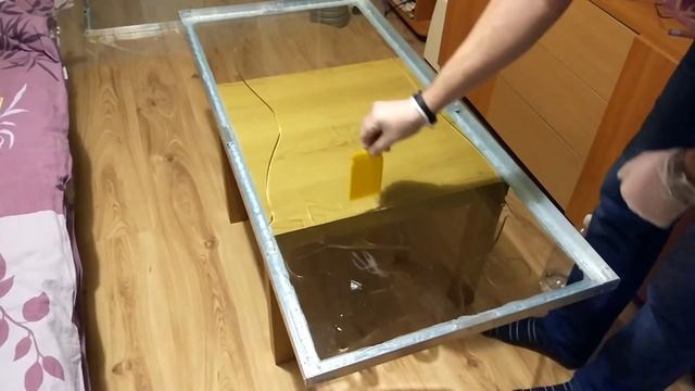 Солнечная панель - часть 3 : заливка компаундом солнечных элементов