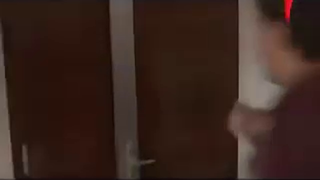 Приколы. Девчата не растерялись и сняли трусы.