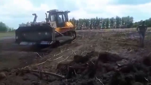 Бульдозер ТМ10.11ГСТ в реальных условиях работы