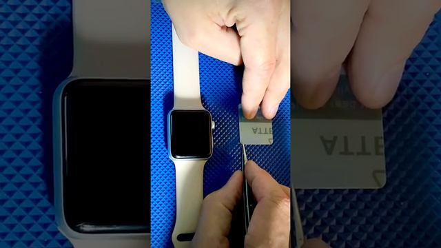 Как наклеить гидрогелевую пленку на часы.