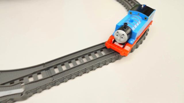 Паровозик Томас и Дизель - Железная Дорога TRACK MASTER Tomas & Friends - ТОМАС И ДРУЗЬЯ