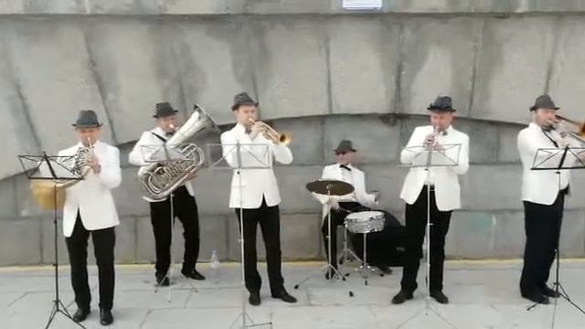 Джаз оркестр Модерн
