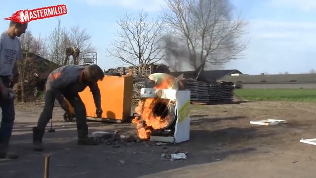 кирпич и стиральная машина 2