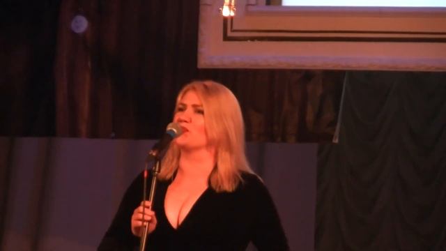 Владимир Высоцкий.  Я поля влюбленным постелю. Исполняет Надежда Сорокина