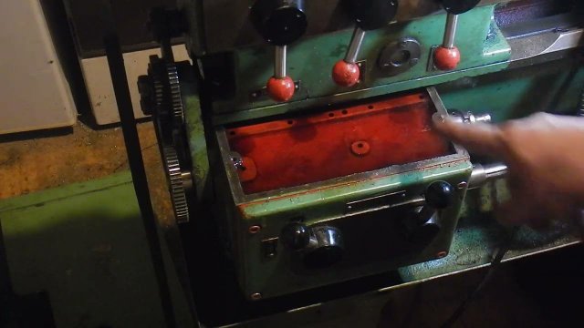 Заправка маслом коробки подач Токарный станок ТВ-4
