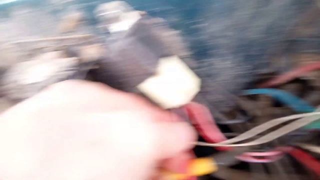 Не крутит стартер при повороте ключа замка зажигания. Что делать.
