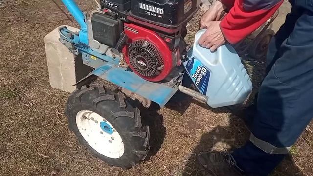 меняем масло в мотоблоках Нева МБ 2