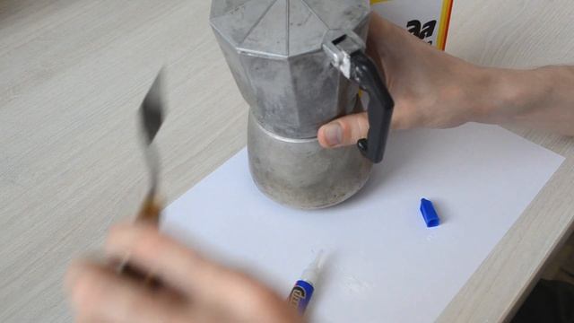 Как склеить пластик (суперклей + сода). Быстро и надежно!