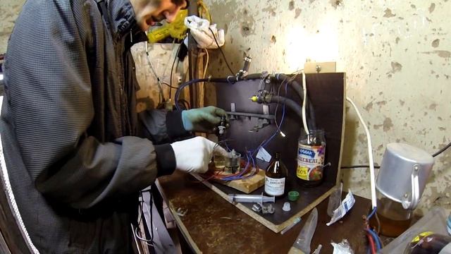 Сделал самодельный стенд для промывки форсунок, промыл форсунки димексидом