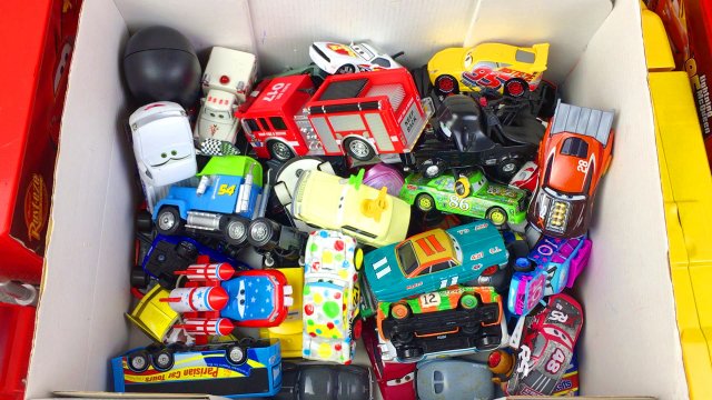 Игрушки Машинки из Мультика Тачки Маквин и Друзья Побег из Коробки