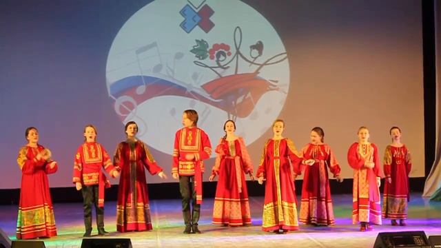 Классно спели сложную  северную песню "На горике, на горе"