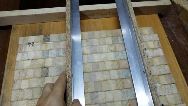 Рейсмус из фрезера самая простая универсальная каретка для выравнивания