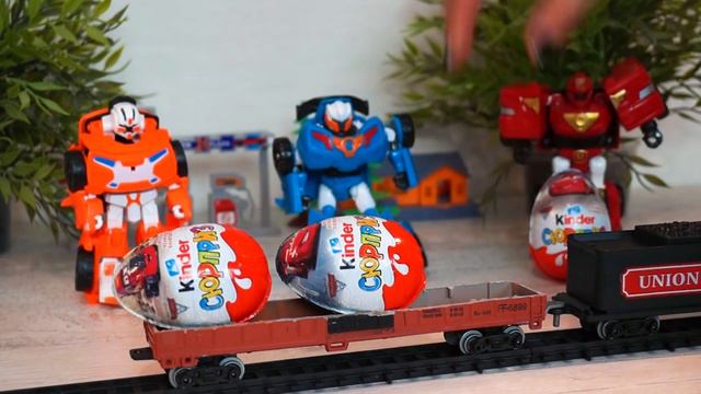 Тоботы - трансформеры. Тритан и Магма. Киндер сюрпризы для Тоботов