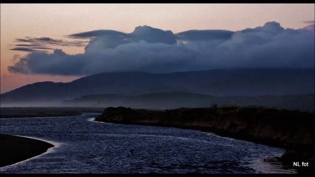 Frank Sinatra Strangers in the Night