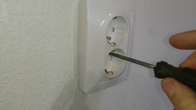 Монтаж фартука на кухне Трудовые будни сборщика мебели