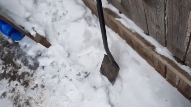 Снегозадержатели на крышу. Своими руками из подручных средств.