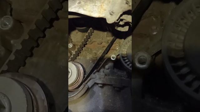 Перескочил ремень ГРМ на Рено Логан