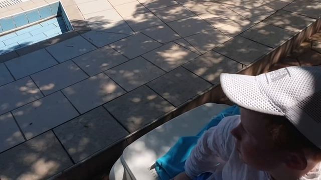Отдых в Крыму. Шторм на море, отель Riviera Sunrise Resort в Алуште