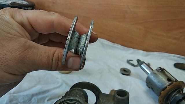 Механизм переключения передач, плохо включаются передачи Пассат Б 3