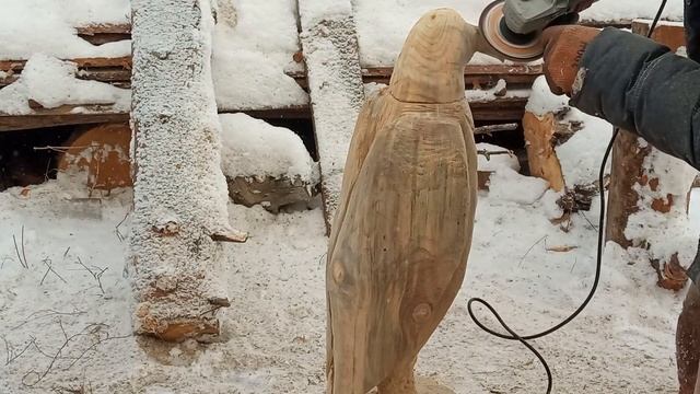 орел из дерева резьба бензопилой лесная мебель. скульптура из дерева