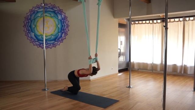 ТРЕНИРОВКА - Проработка мышц и растяжка с использованием эластичного гамака