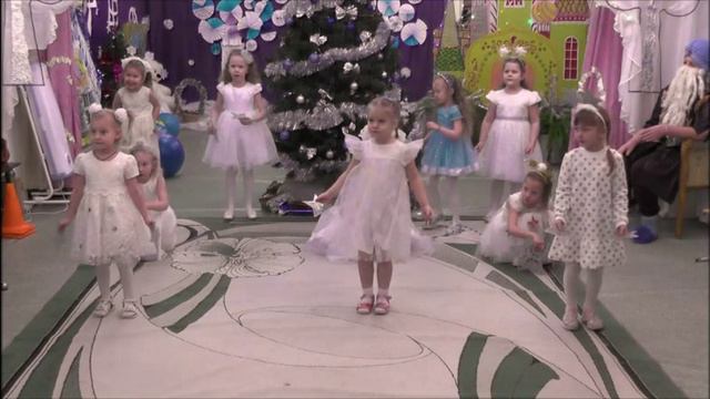 Танец звездочек в детском саду