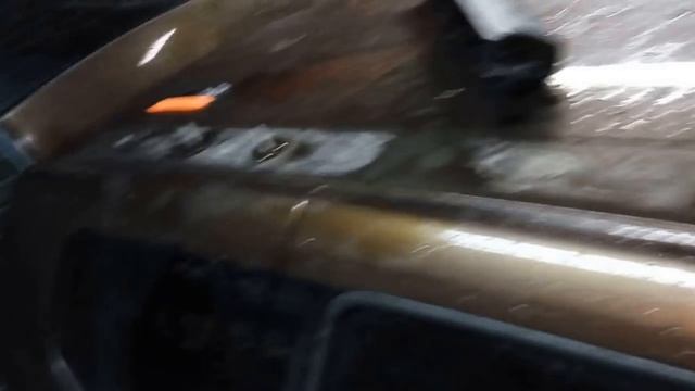 Устраняем проблему появления воды в боковинах багажника Рено Дастер.