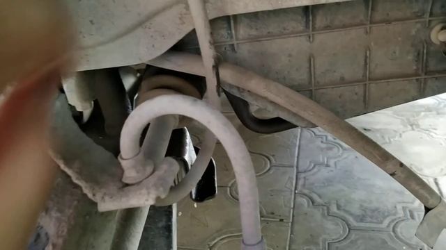 Замена жидкости ГУР на форд фиеста 2006 ЧАСТЬ 1.