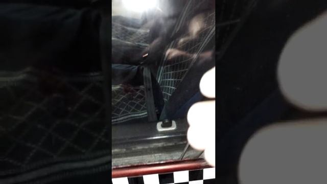 Как вскрыть рено логан, сандеро, ларгус, степвей, ниссан альмера. Забыли ключи в машине.