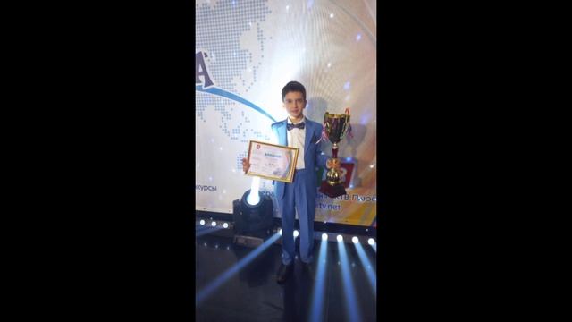 Любите девушки. Аброскин Дима.